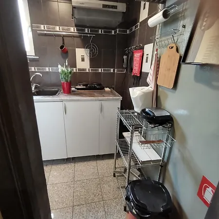 Redrooms Apartment Athens